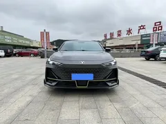 2022 Changan UNI-V 1.5T Sport — фото 3