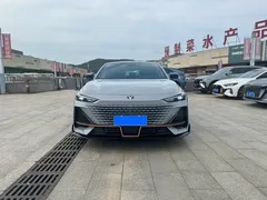 2022 Changan UNI-V 1.5T Sport — фото 2