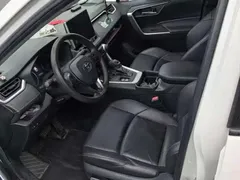 2020 Toyota Wildlander 2.0L CVT 2WD Luxury, белый — фото 5