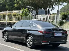 2021 Lexus ES 200 Excellence, чёрный — фото 4