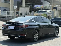 2021 Lexus ES 200 Excellence, чёрный — фото 5