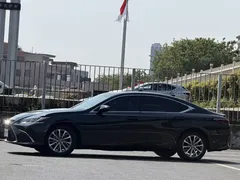 2021 Lexus ES 200 Excellence, чёрный — фото 19