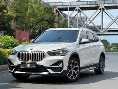 2022 BMW X1 Premium, белый — фото 1