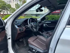 2022 BMW X1 Premium, белый — фото 9