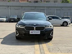 2022 BMW 5 Series 525Li Luxury Package, чёрный — фото 2