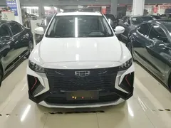 2022 Geely Atlas 1.8T DCT Smart, белый — фото 2