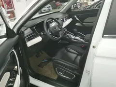 2022 Geely Atlas 1.8T DCT Smart, белый — фото 9
