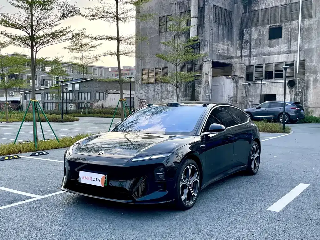 2025 Nio ET5T 100kWh Touring