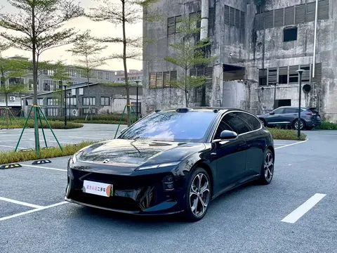 2025 Nio ET5T 100kWh Touring