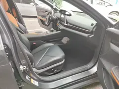 2022 Changan UNI-V 1.5T Premium — фото 6