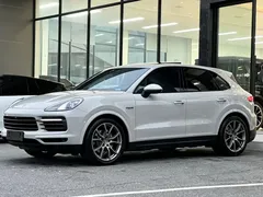 2023 Porsche Cayenne E-Hybrid 2.0T PHEV Platinum — фото 1