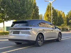 2025 Li Auto i8 Standard — фото 20