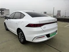 2023 BYD Qin PLUS Champion DM-i PHEV 55KM Leading, белый — фото 7