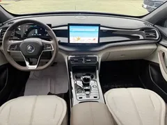 2023 BYD Qin PLUS Champion DM-i PHEV 55KM Leading, белый — фото 9