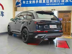 2021 Audi Q7 45 TFSI quattro S line Sport, чёрный — фото 8
