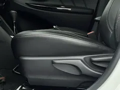 2022 Toyota Yaris L Zhixuan X 1.5L CVT Luxury Plus, белый — фото 20