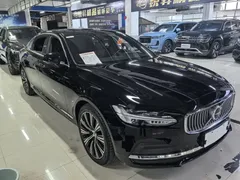 2023 Volvo S90, чёрный — фото 2