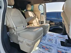 2023 Toyota Granvia 2.5L Hybrid Premium Plus, белый — фото 20