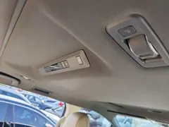 2023 Toyota Granvia 2.5L Hybrid Premium Plus, белый — фото 21