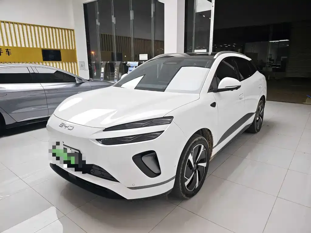 2025 BYD Sealion 06 DM-i PHEV 205 Plus
