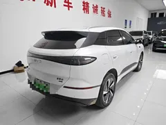 2025 BYD Sealion 06 DM-i PHEV 205 Plus, белый — фото 5
