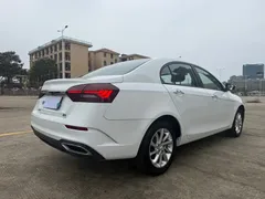 2021 Geely Emgrand UP 1.5L CVT, белый — фото 6
