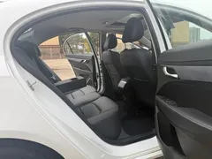 2021 Geely Emgrand UP 1.5L CVT, белый — фото 13