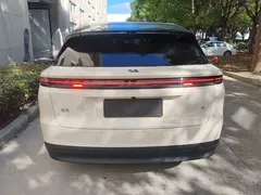 2025 Li Auto i6 4WD Standard — фото 6