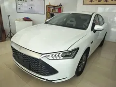 2024 BYD Qin PLUS Honor DM-i PHEV 55km Leading, белый — фото 2