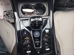 2024 BYD Qin PLUS Honor DM-i PHEV 55km Leading, белый — фото 14