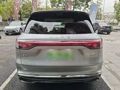2025 Aito M8 EREV Ultra 53.4kWh 6-seat 192-line LiDAR — фото 6