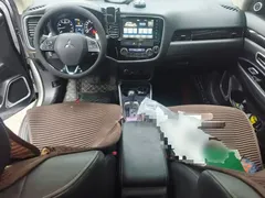2021 Mitsubishi Outlander 2.4L 4WD 7-seat, белый — фото 10