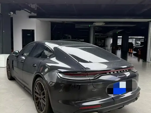 2022 Porsche Panamera 2.9T