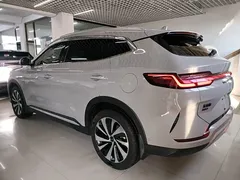2023 BYD Song PLUS DM-i PHEV 150km Flagship Plus 5G Champion — фото 5