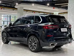 2021 BMW X5 M Sport Package, чёрный — фото 14
