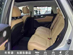 2023 Hongqi HS5 2.0T 4WD Pro — фото 24