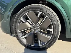 2025 Li Auto L9 Smart Refresh, зелёный — фото 31