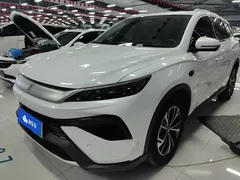 2025 BYD Song Pro 2nd Gen Smart Driving DM-i PHEV 75km Leading, белый — фото 1