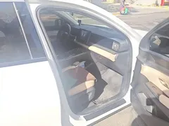 2025 BYD Song Pro 2nd Gen Smart Driving DM-i PHEV 75km Leading, белый — фото 8