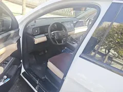 2025 BYD Song Pro 2nd Gen Smart Driving DM-i PHEV 75km Leading, белый — фото 9