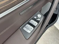 2023 BMW 5 Series 530Li Leading M Sport Package, белый — фото 19