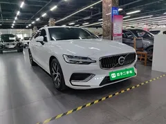 2023 Volvo S60 B4 Luxury, белый — фото 4