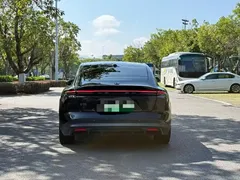 2022 Nio ET5 75kWh, чёрный — фото 5
