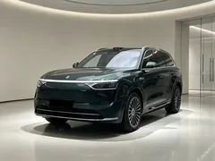 2025 Aito M8 EREV Ultra 53.4kWh 6-seat 192-line LiDAR, зелёный — фото 1