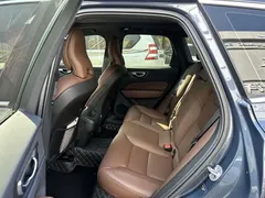 2023 Volvo XC60 4WD Luxury, синий — фото 4
