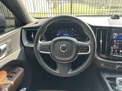 2023 Volvo XC60 4WD Luxury, синий — фото 10