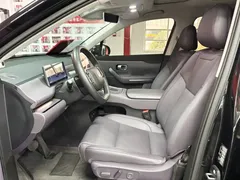 2026 Leapmotor C16 EV 630 LiDAR Premium 6-seat, чёрный — фото 12