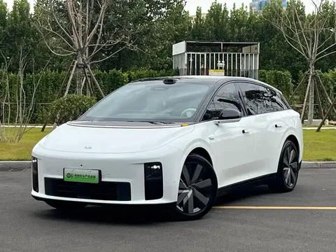 2025 Li Auto i6 4WD Standard