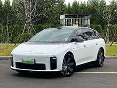 2025 Li Auto i6 4WD Standard, белый — фото 1