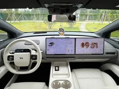 2025 Li Auto i6 4WD Standard, белый — фото 7